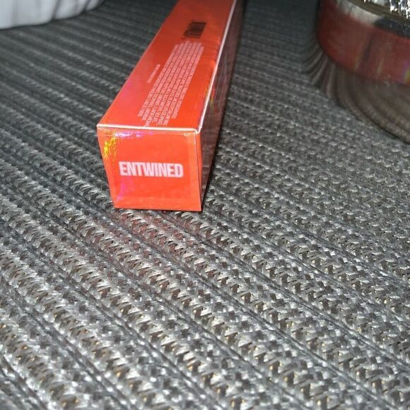 Jeffree Star Supreme Gloss in Entwined NIB - Picture 2 of 5